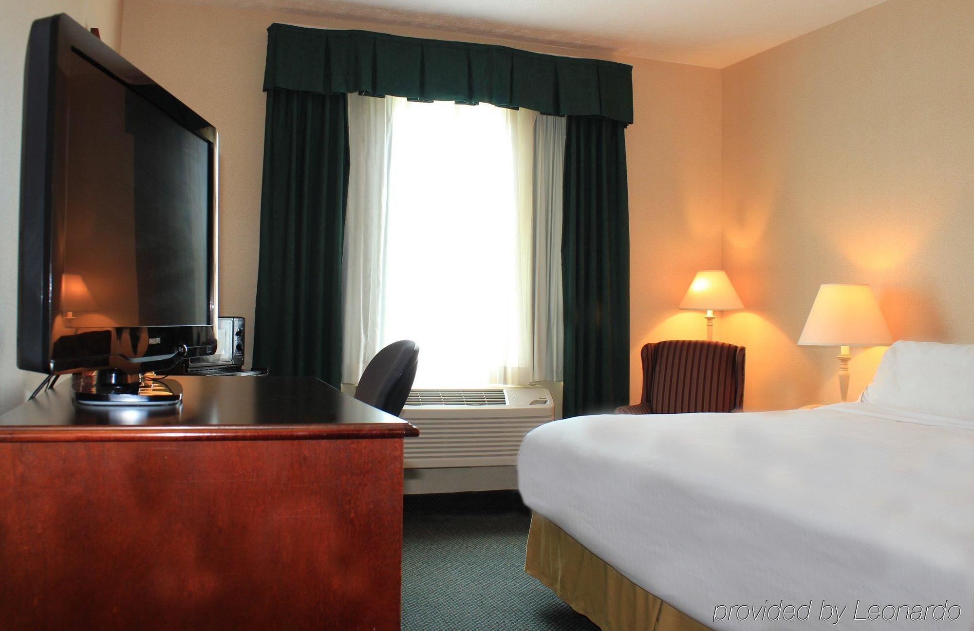 Holiday Inn Express Kilmarnock Ngoại thất bức ảnh
