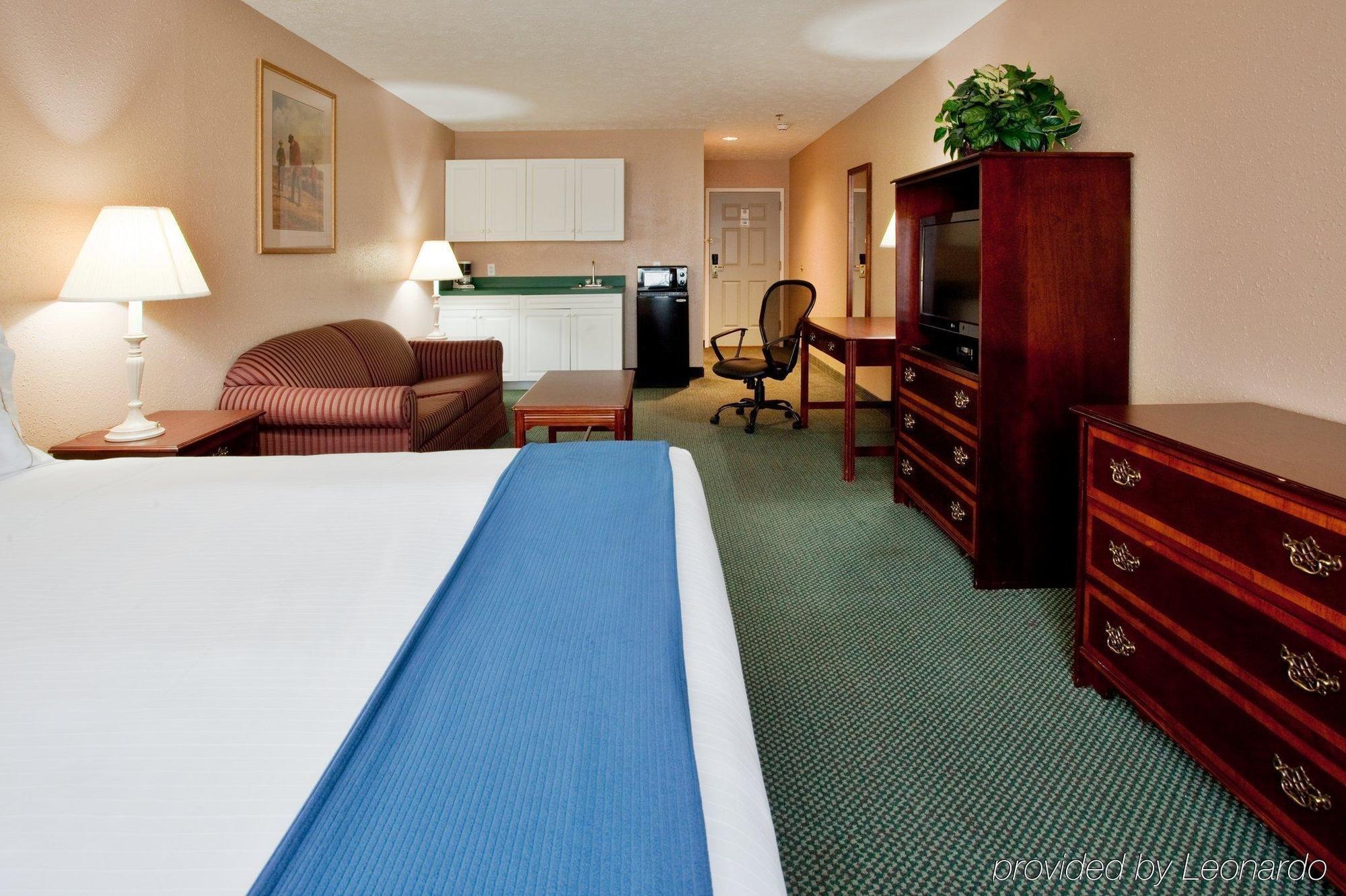 Holiday Inn Express Kilmarnock Phòng bức ảnh