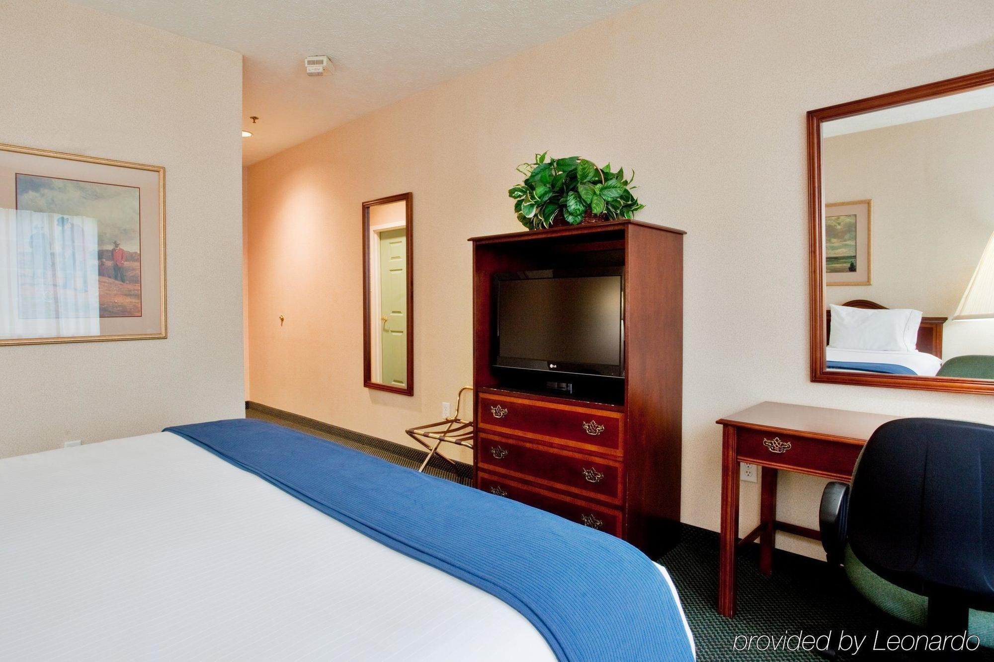 Holiday Inn Express Kilmarnock Ngoại thất bức ảnh